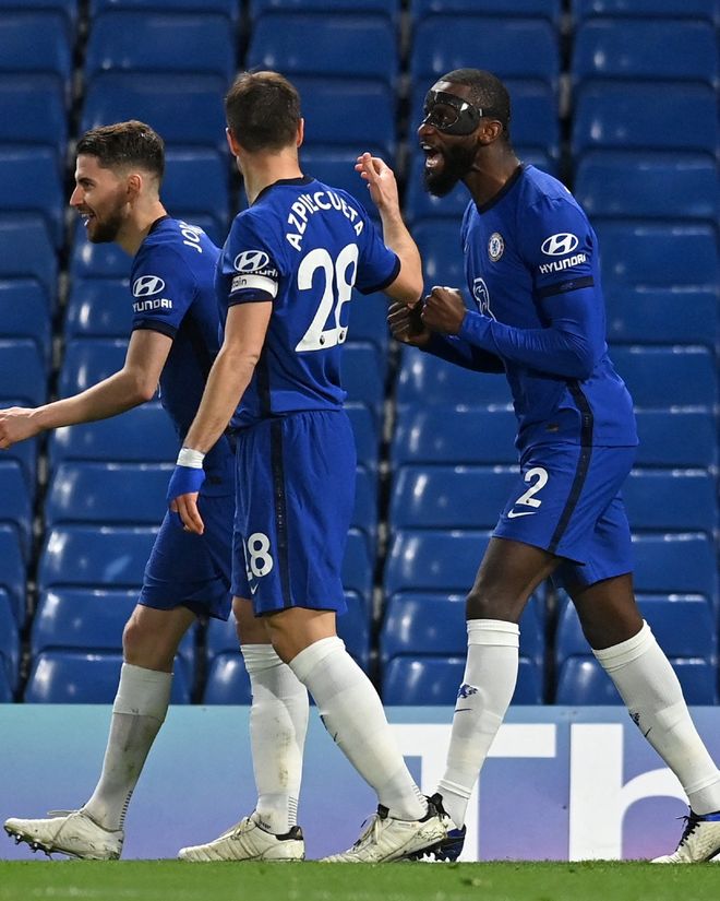 杜兰特单节16分，难逃队友天罗地网！三分雨浇灭太阳，绿凯7连胜