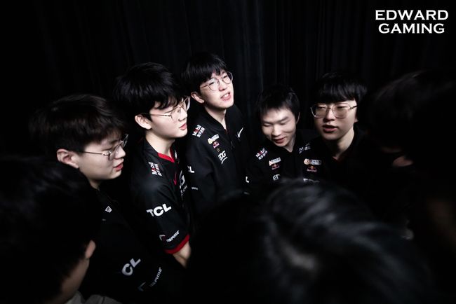 汤普森等球 汤普森等球